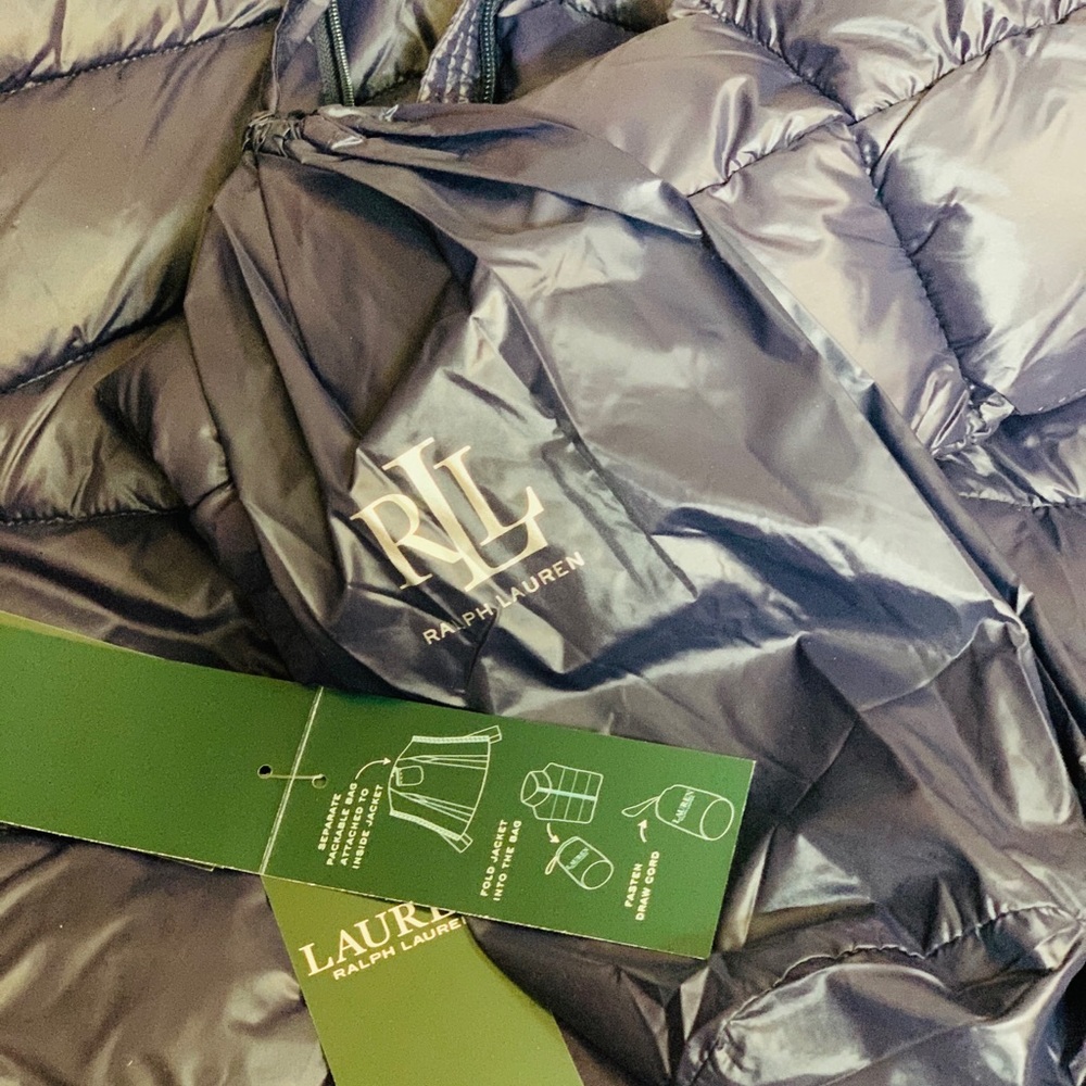 RALPH LAUREN PACKABLE LIGHTWEIGHT HOODED DOWN COAT - Picture 11 of 13